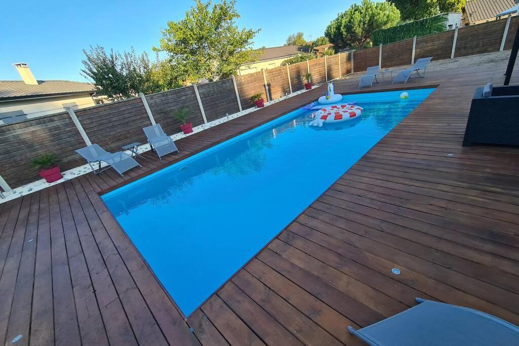 Agreable Maison Entre Bordeaux Et Le Bassin Saint-Jean-d'Illac Exterior photo